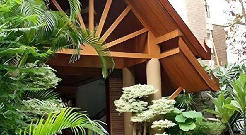 Hotel Chada Thai House
