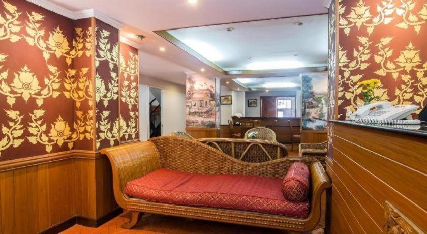 Chada Thai House Hotel 2*